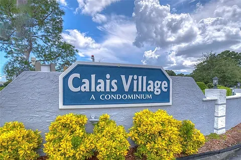 2 bed, 850 sqft, $2,200 — Photo 2