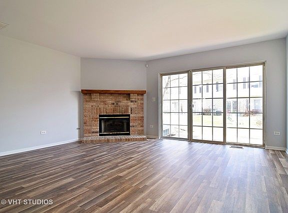 2nd image of 1909 Grove Ave