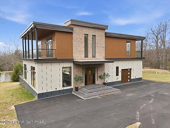 3rd image of 85 Laurelbrook Dr