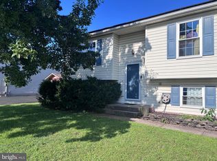 217 Roth Ave, Taneytown, MD 21787