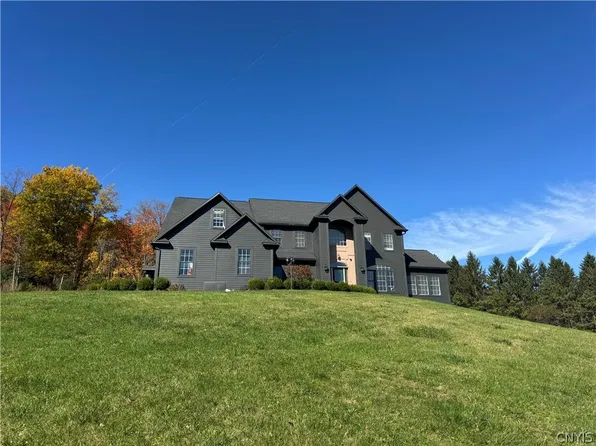 (undisclosed Address), Manlius, NY 13104
