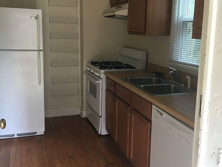 2476 Adams Ave — Photo 28