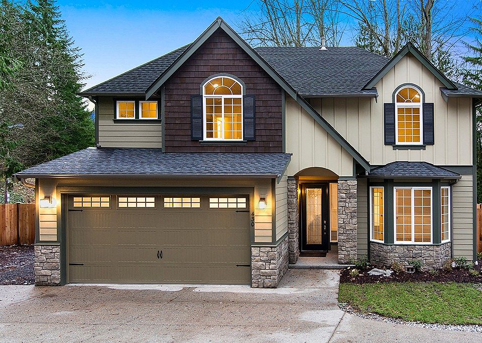 1st image of 430 SW Mount Baker Dr