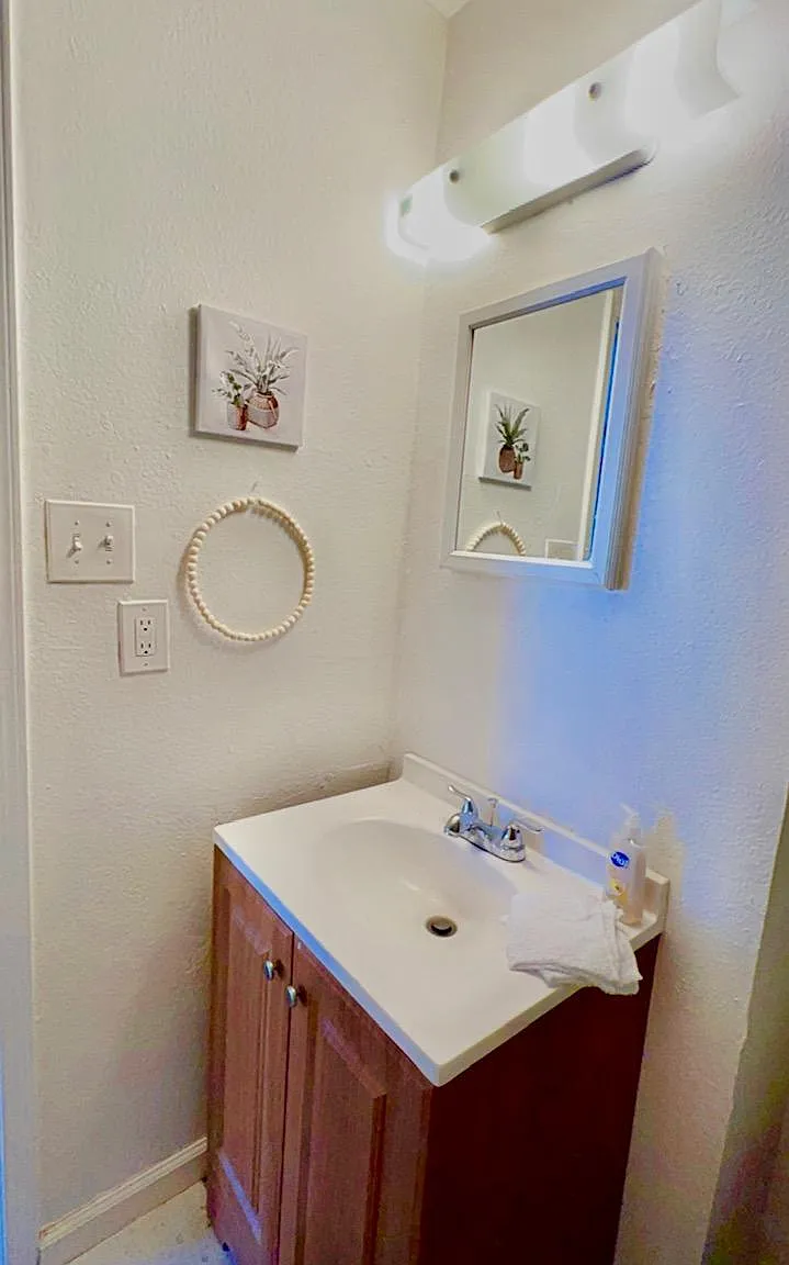 SAN MATEO SUITES — Photo 4