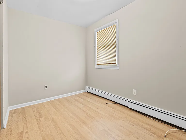 43 Virginia Ave — Photo 12