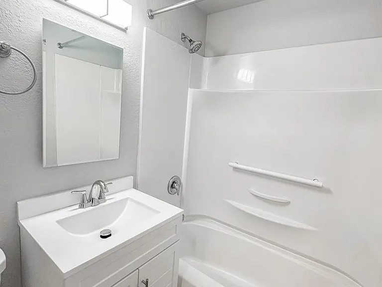 180 Garland Way N — Photo 24