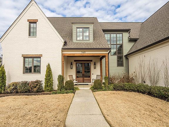 3rd image of 160 N Lake Rd