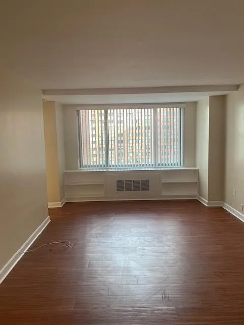 1 bed, 572 sqft, $2,000 — Photo 2