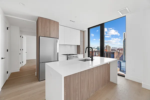 Rented by West 124th Manager LLC | media 59