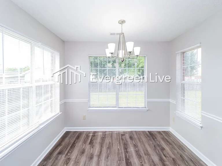 25 Spring Valley Dr — Photo 9
