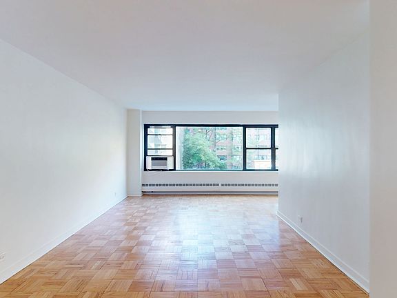 4th image of 412 E 55th St APT 5E
