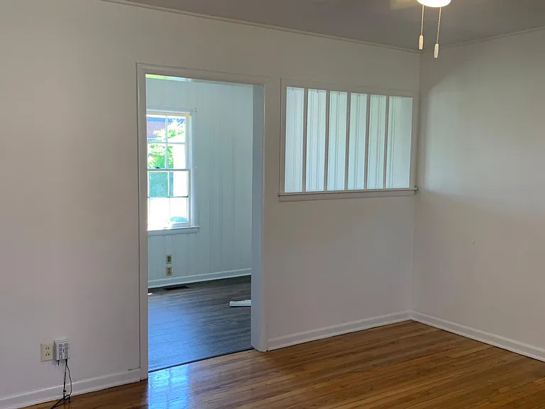 2314 12th Ave — Photo 10