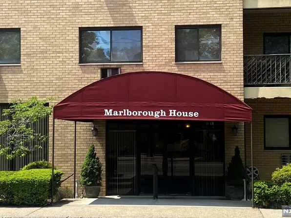 44 S Main St APT 3O, Lodi, NJ 07644