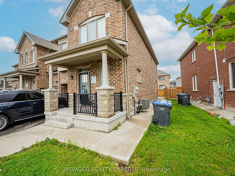19 Boat St — Photo 2