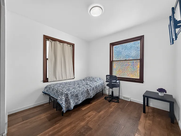 1705 E Granet Ave — Photo 12