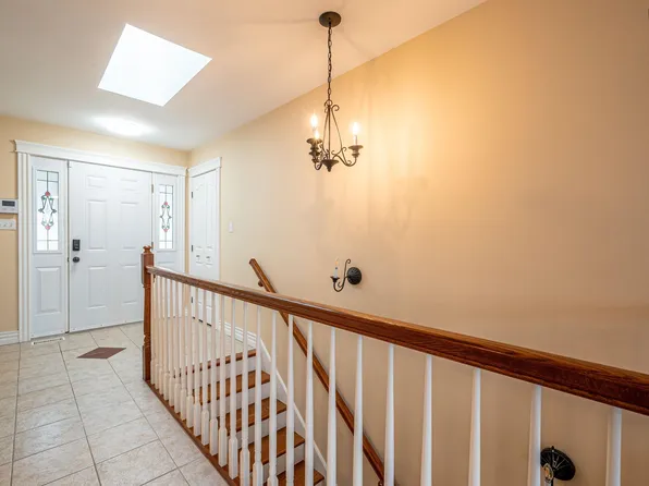 35 Granter Rd, Bedford, NS B4B 2C5