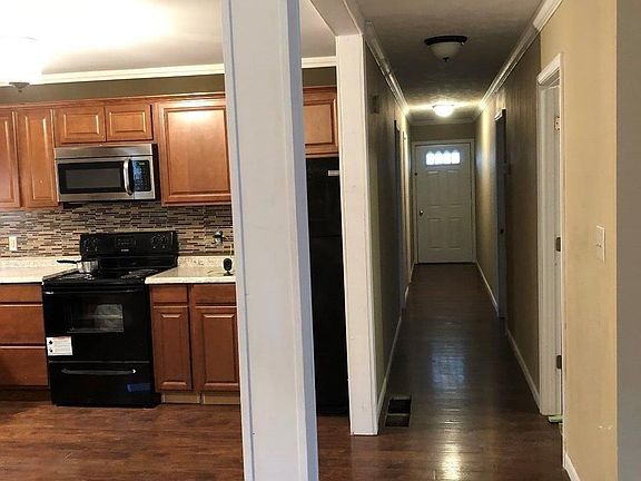 4th image of 215 Earlene Ct