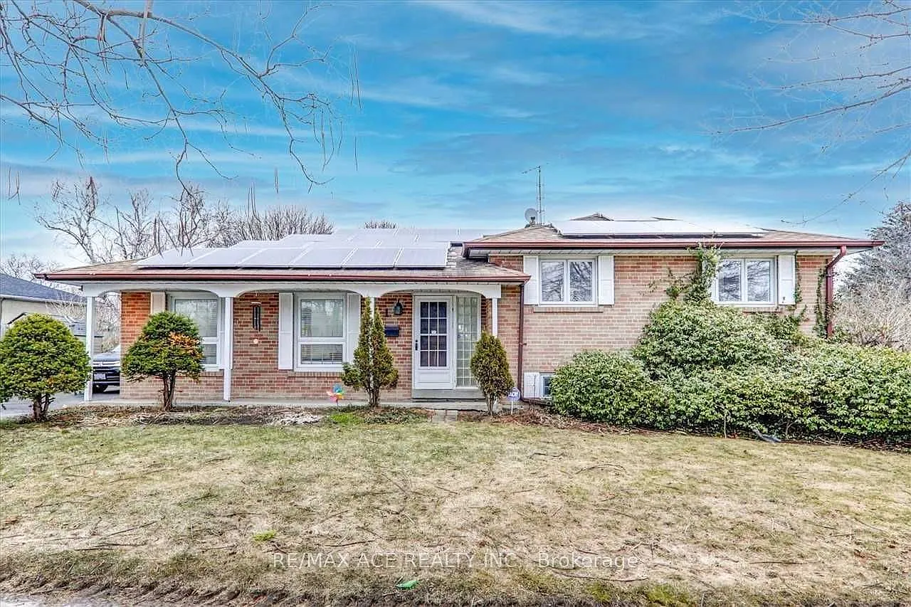 4 bed, $3,500 — Photo 1