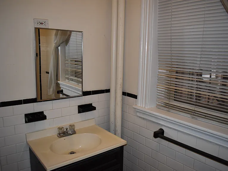 12 Fuller St #2 — Photo 19
