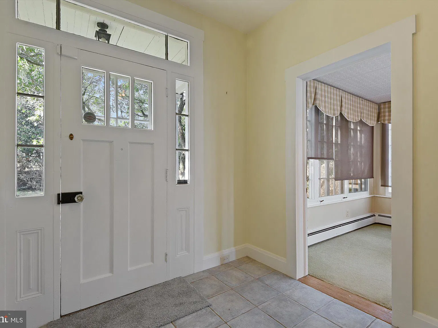 2 bed, 1.5 bath, 1624 sqft, $3,000 — Photo 2