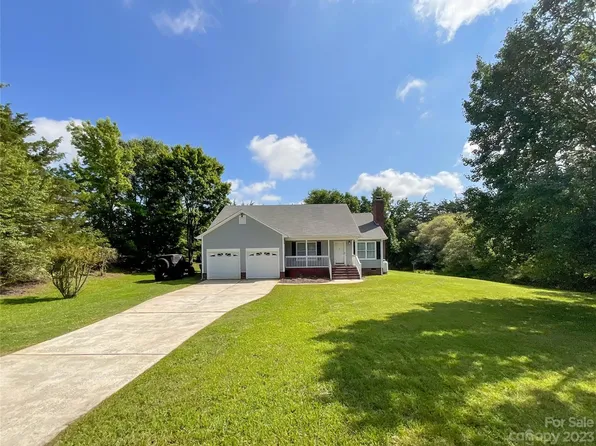 412 Maye St, Wingate, NC 28174