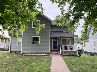 2631 Roosevelt St, Clinton, IA 52732