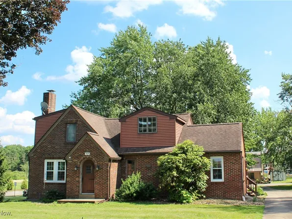 929 E Park Ave, Columbiana, OH 44408