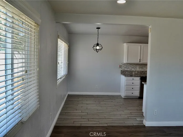 894 N Orange St — Photo 38