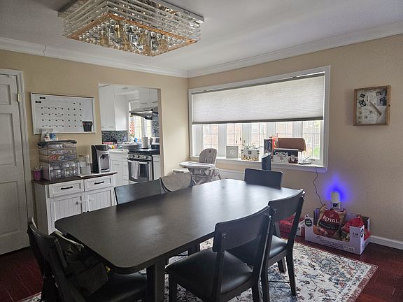 3rd image of 1550 202nd St Floor 2