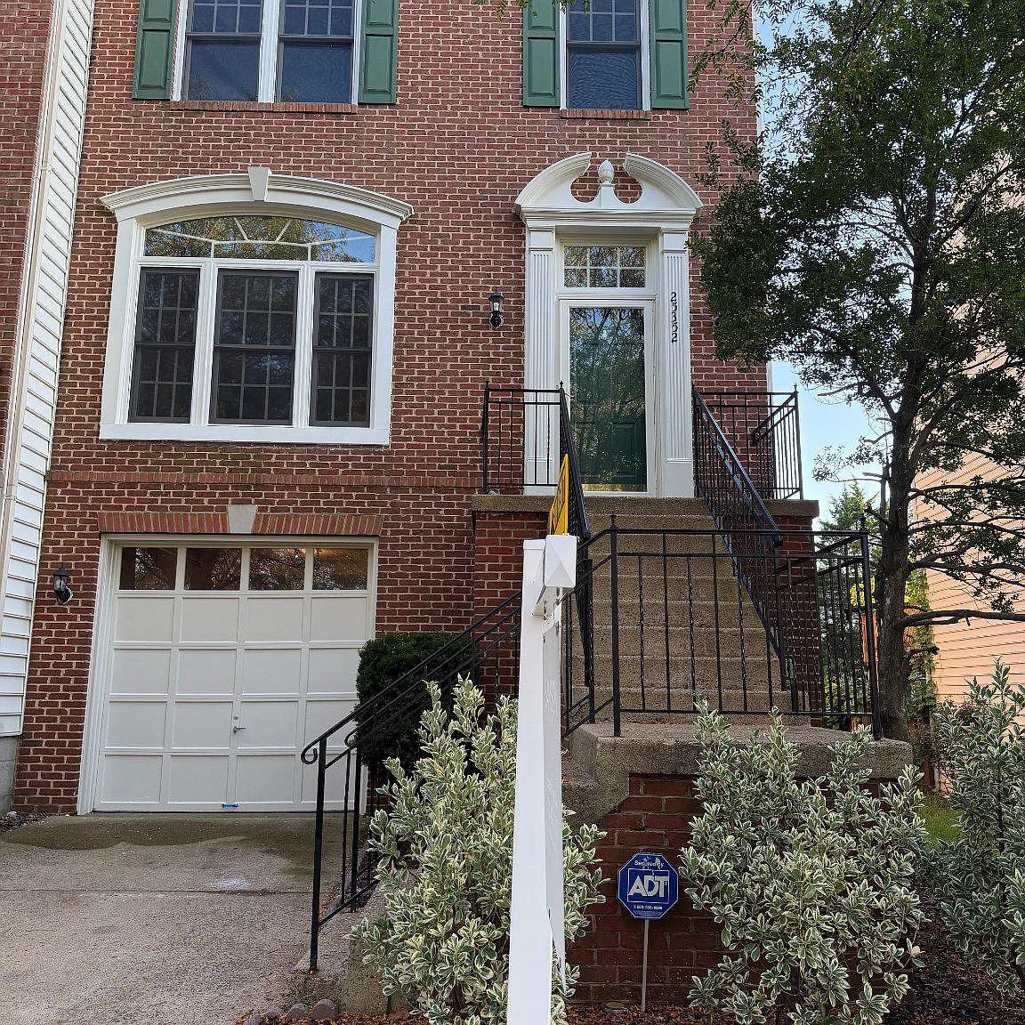 South Riding — Photo 1