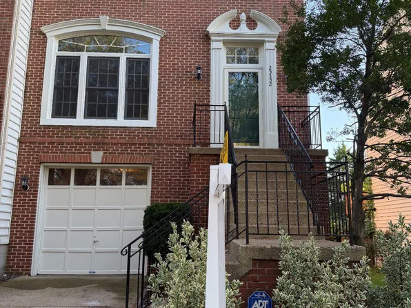 25352 Herring Creek Dr, Chantilly, VA 20152