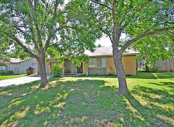 5th image of 1103 Green Downs Dr