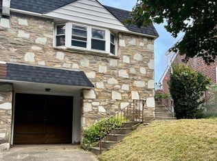 8323 Pine Rd, Philadelphia, PA 19111