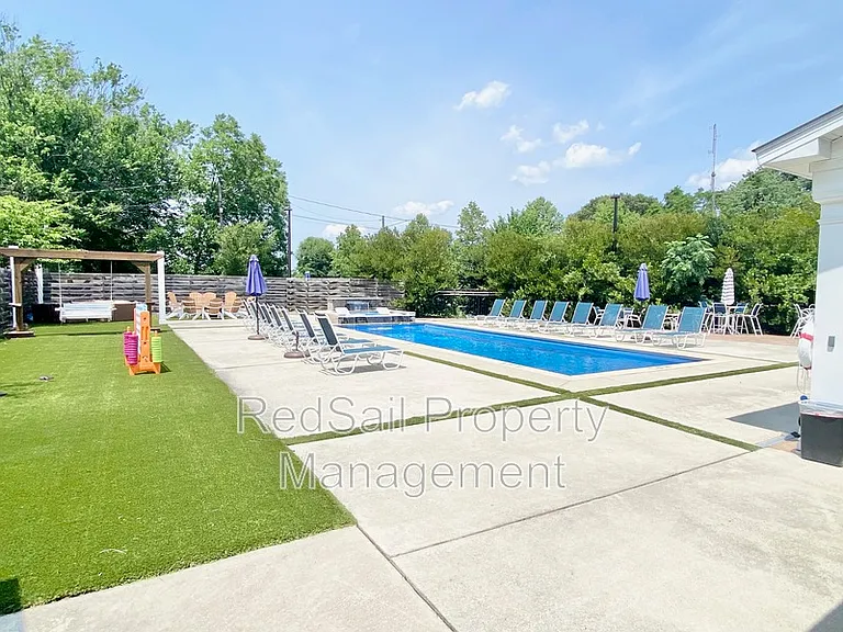 1008 Celia Ct — Photo 25