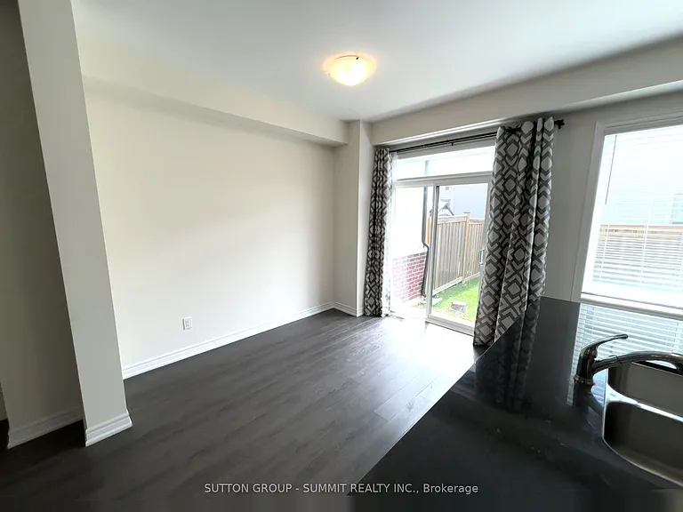 109 Benadir Ave — Photo 16