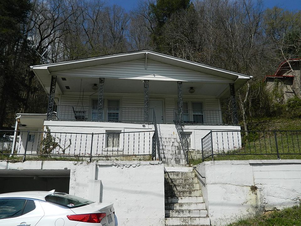 2nd image of 167 Poplar St