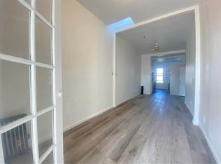 979 Metropolitan Ave APT 3L, Brooklyn, NY 11211