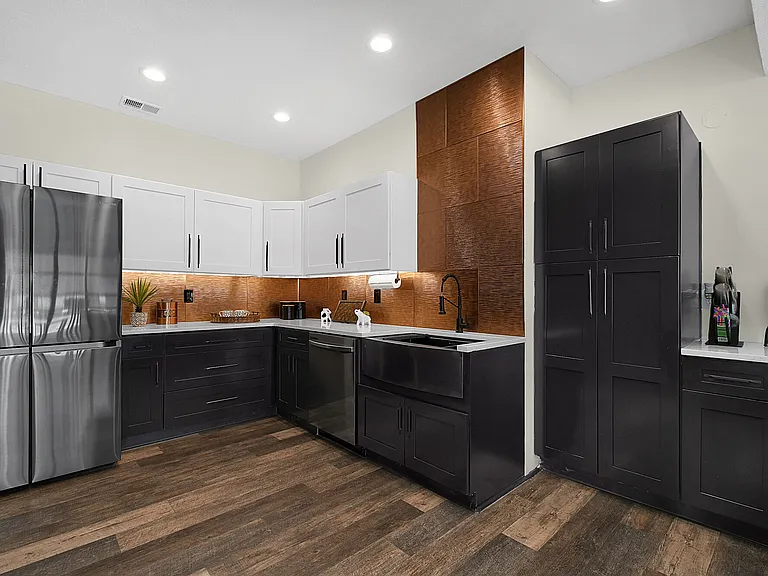 Fountain Place Apartments — Photo 47
