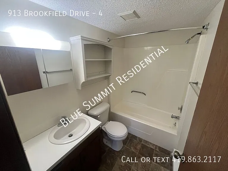 913 Brookfield Dr #4 — Photo 14