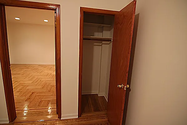 Rented by America Mecca Realty LLC | media 27