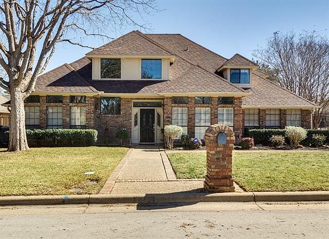 1st image of 4301 Brookhollow Dr