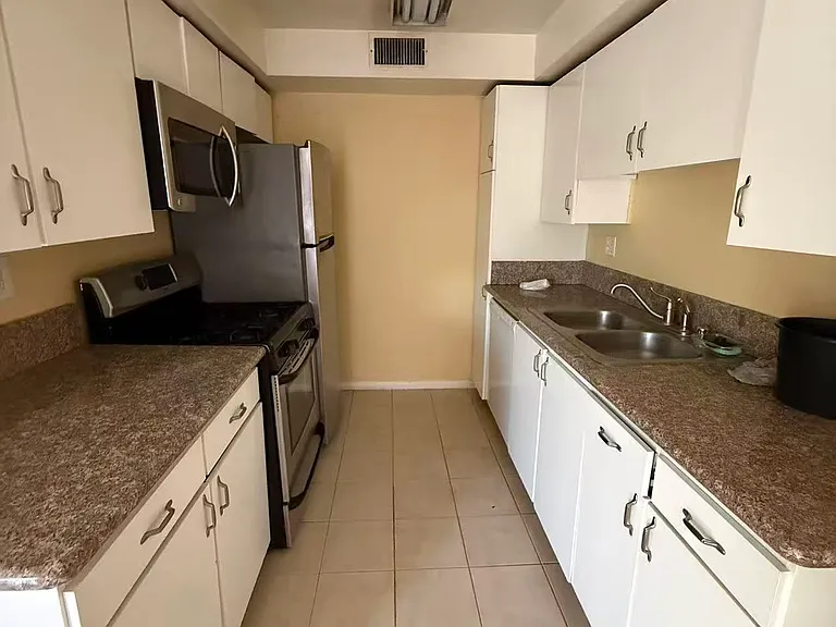 9920 Jordan Ave — Photo 12