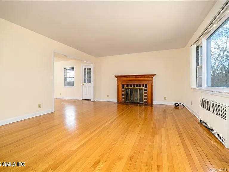 31 Cognewaugh Rd — Photo 2