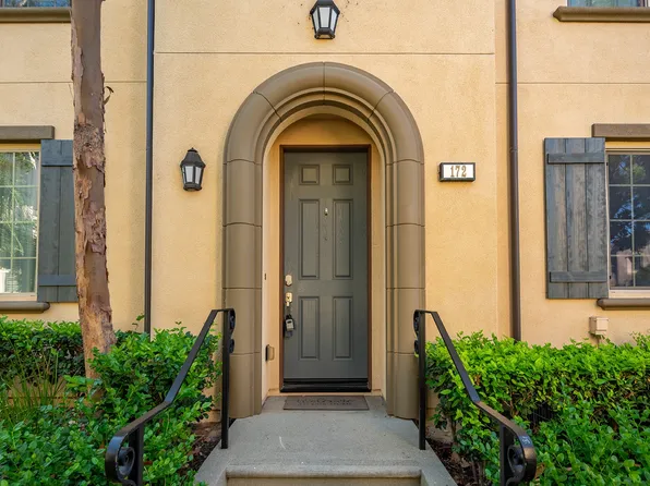 172 Full Moon, Irvine, CA 92618