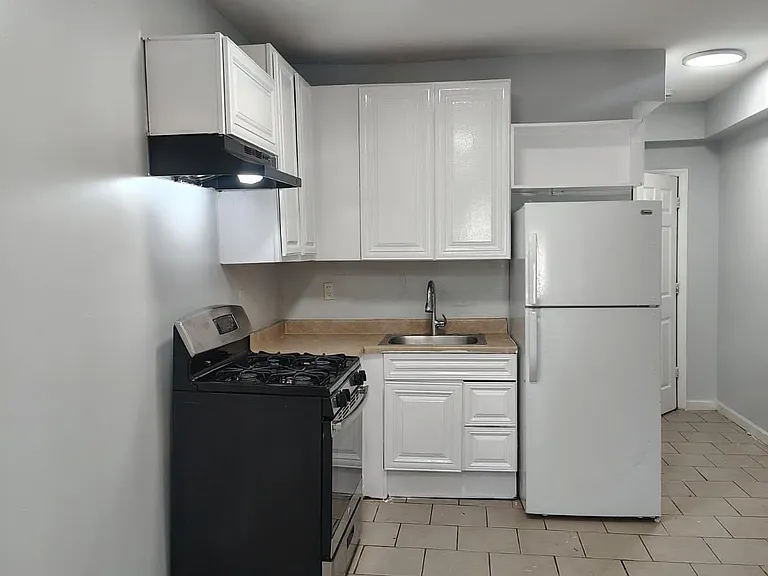 77 Bostwick Ave #2 — Photo 2