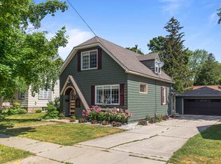 1275 Porlier St, Green Bay, WI 54301