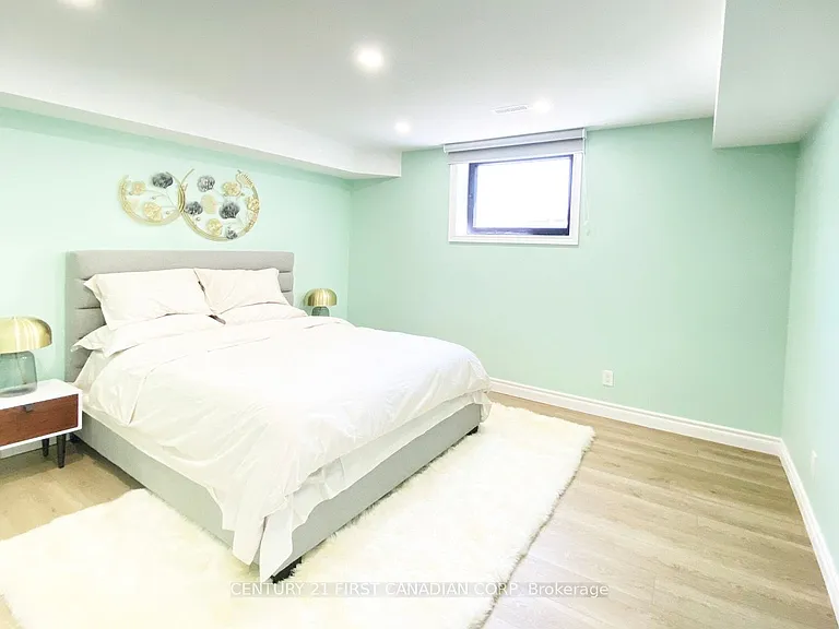 53 Edwin Dr — Photo 22