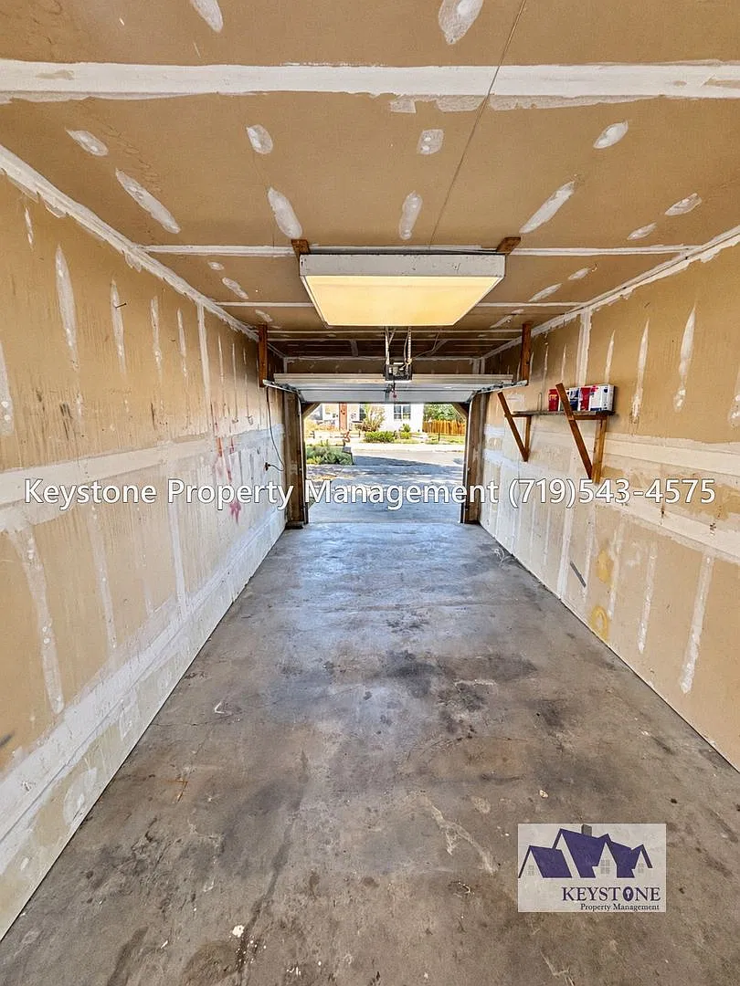 Application Fee Reimbursed! Pueblo West Duplex - 2 Bedroom/1 Bath/1 Car Garage - $1475/$1475 — Photo 1