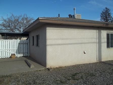 1st image of 2037 1/2 Madeira Dr NE