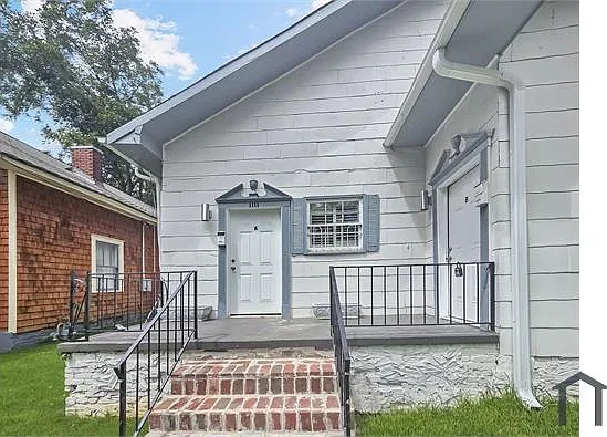 2 bed, 800 sqft, $1,200 — Photo 2